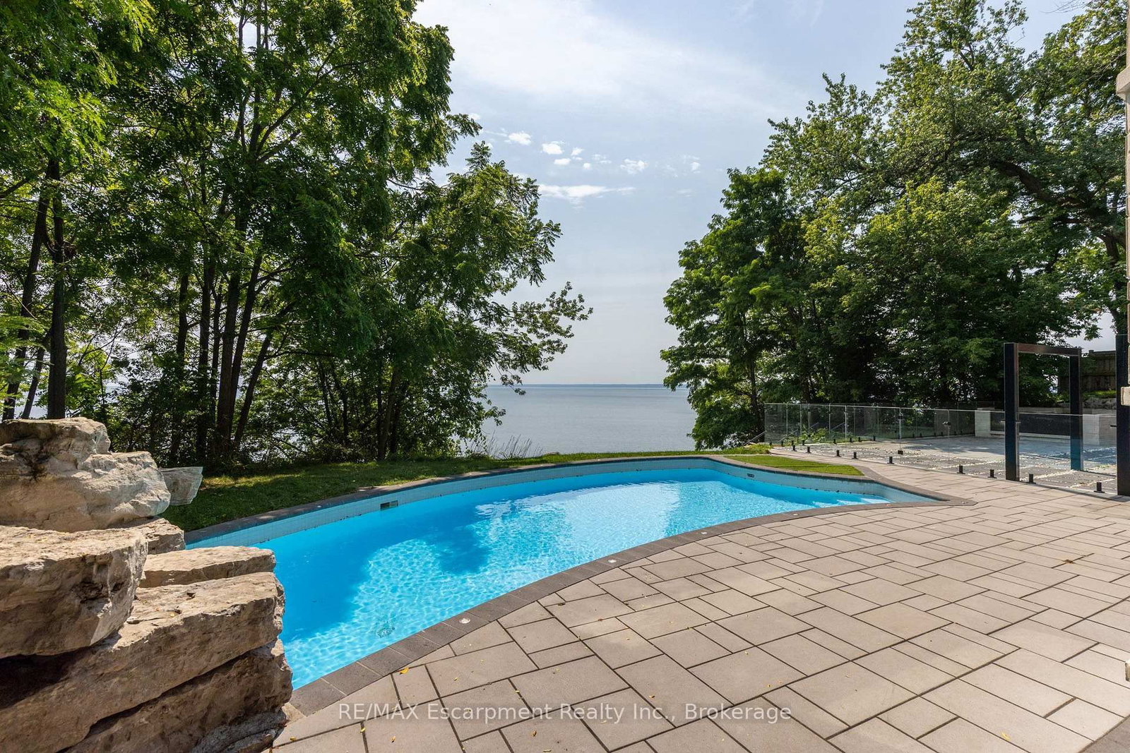 100 Appleby Place • Burlington, ON photo 42