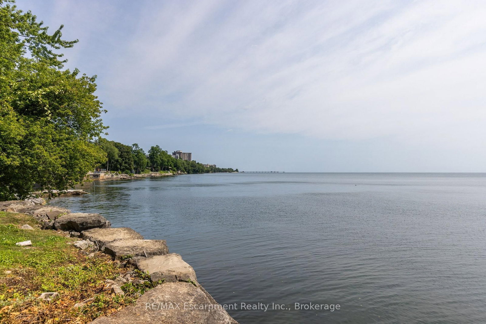 100 Appleby Place • Burlington, ON photo 47