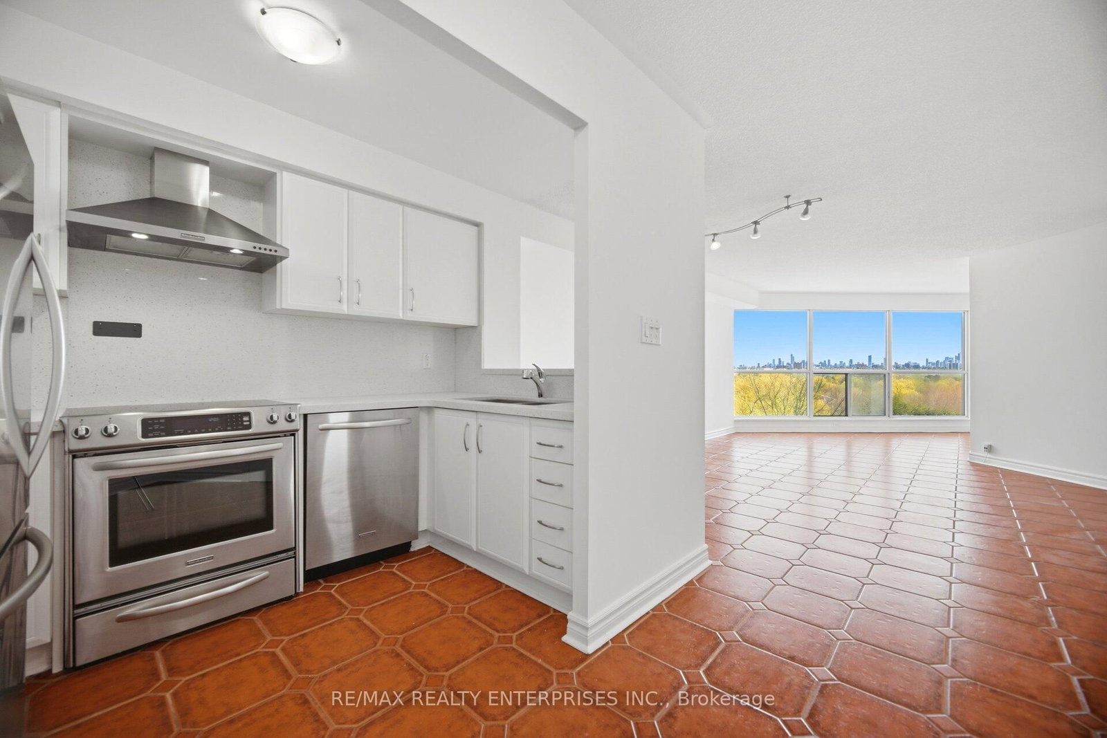 2261 Lake Shore Boulevard W • #607 • Toronto, ON photo 23