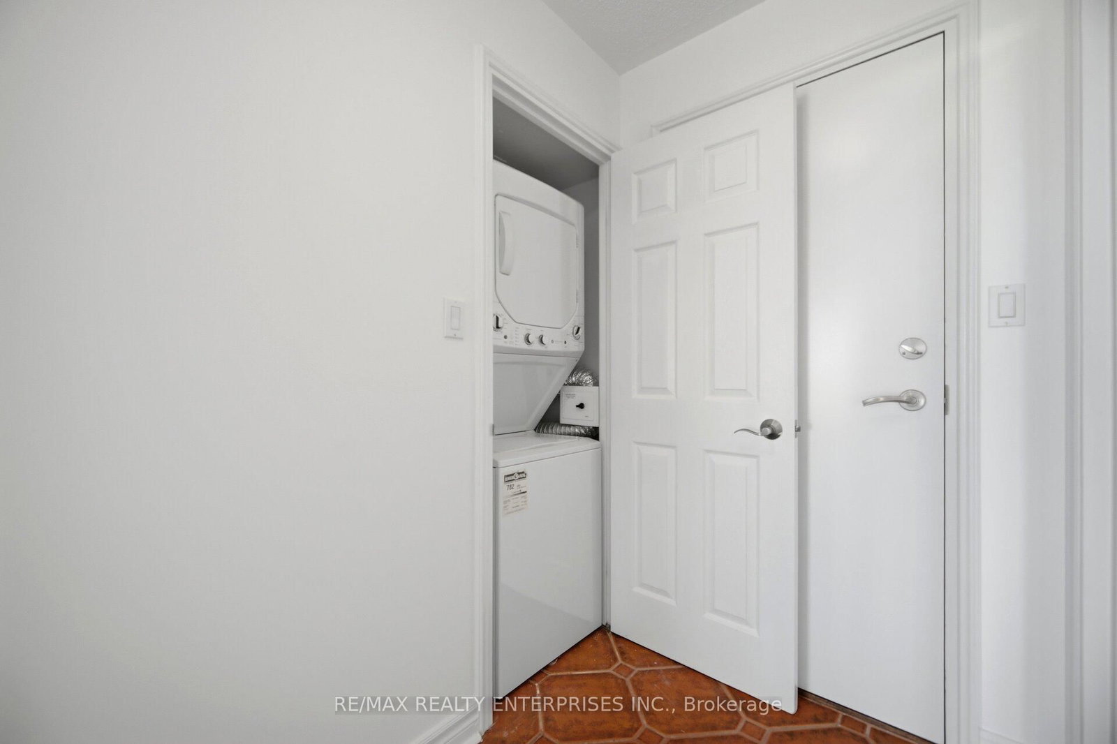 2261 Lake Shore Boulevard W • #607 • Toronto, ON photo 24