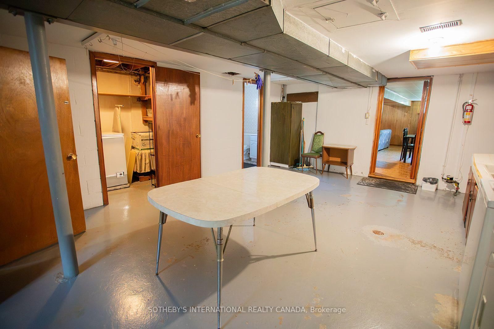 12 Waterbury Drive • Toronto, ON photo 21