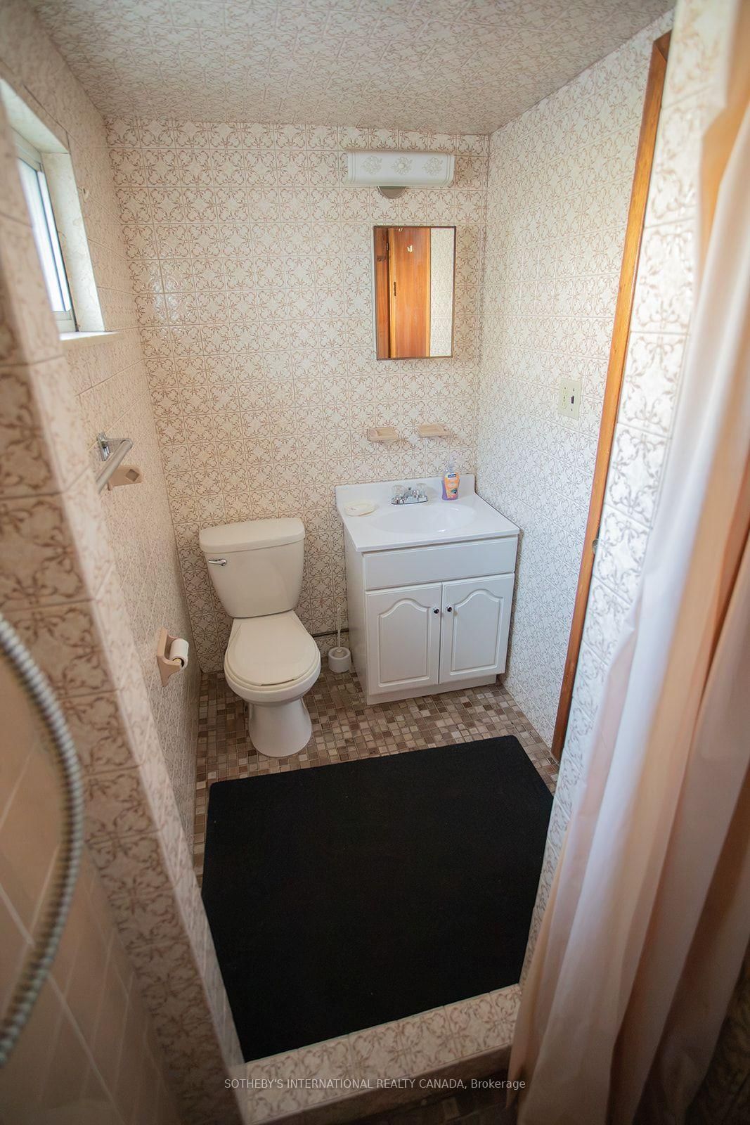 12 Waterbury Drive • Toronto, ON photo 28