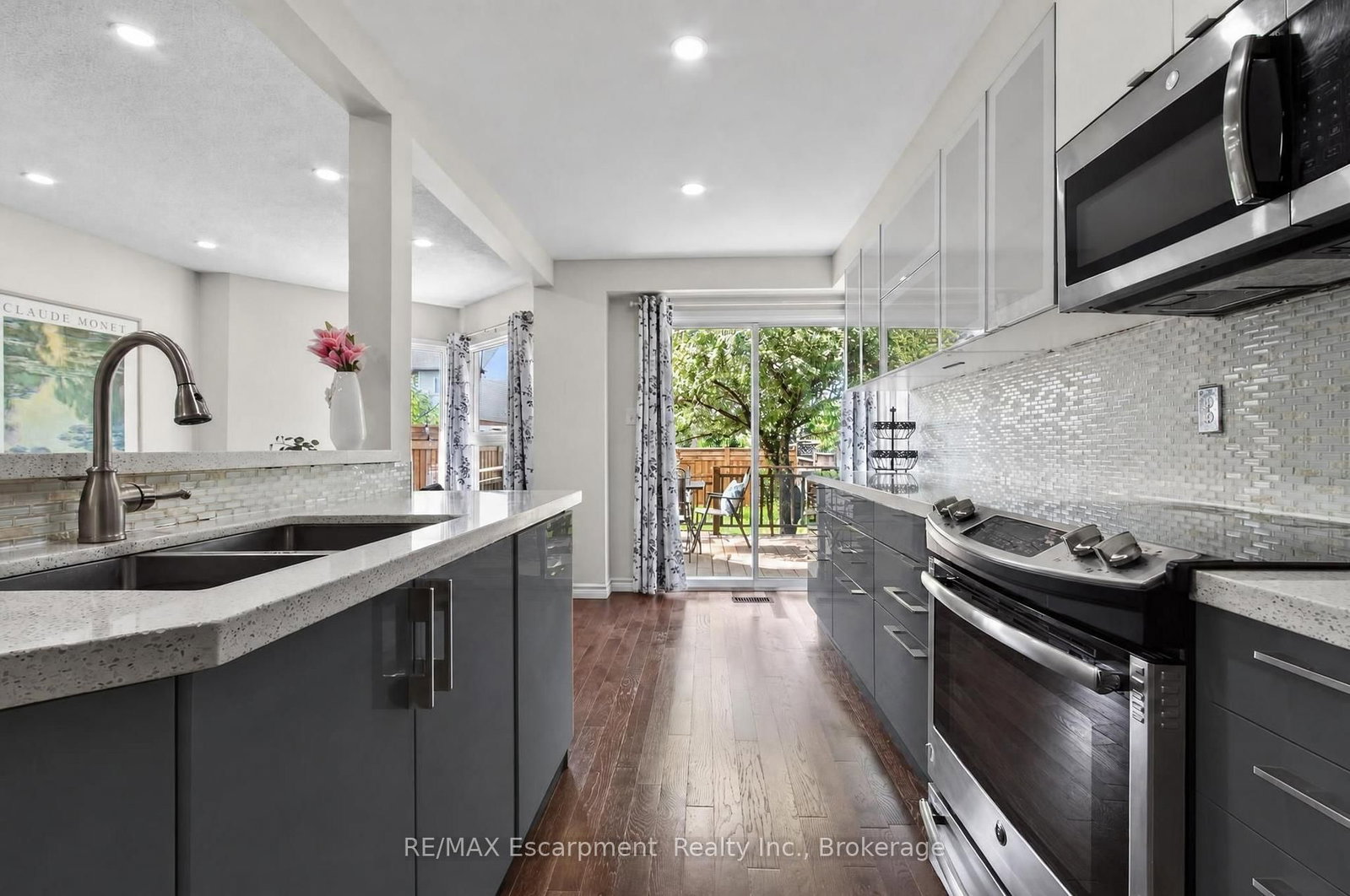 5143 Lampman Avenue • Burlington, ON photo 15