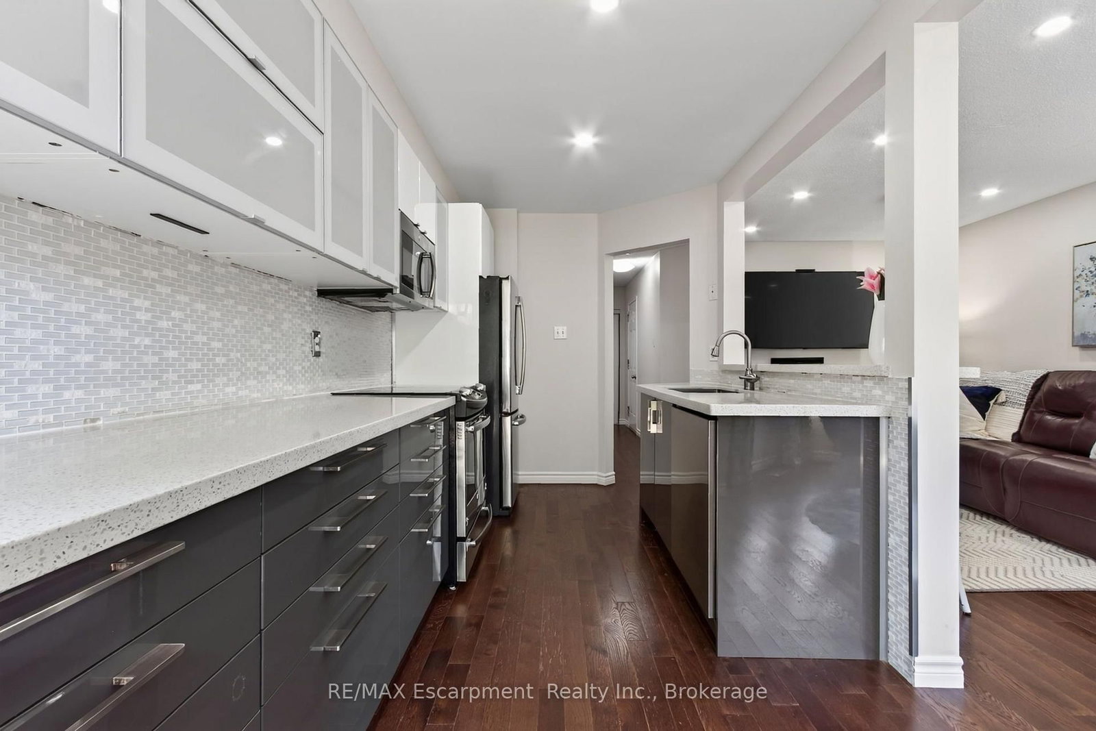 5143 Lampman Avenue • Burlington, ON photo 18