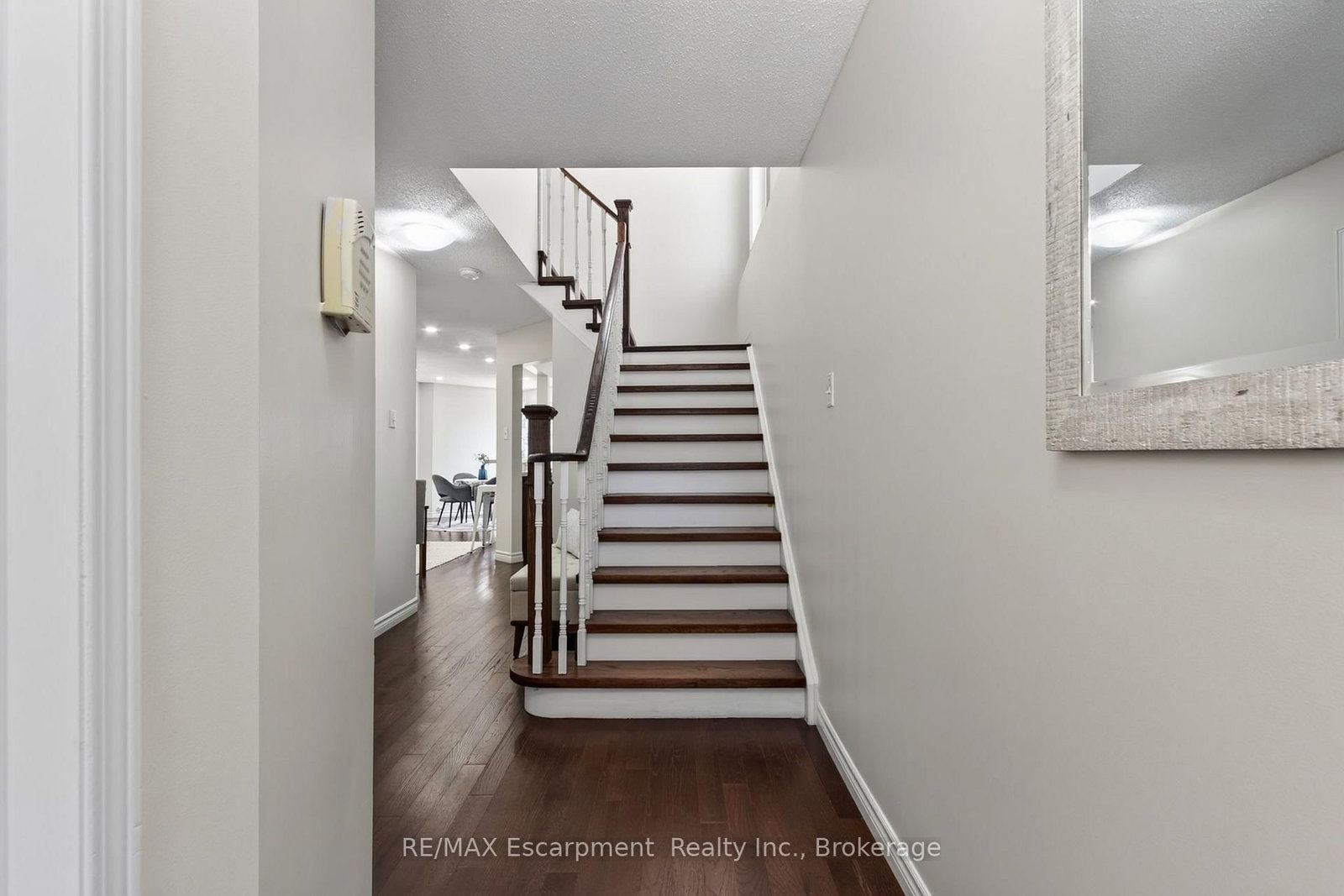5143 Lampman Avenue • Burlington, ON photo 25