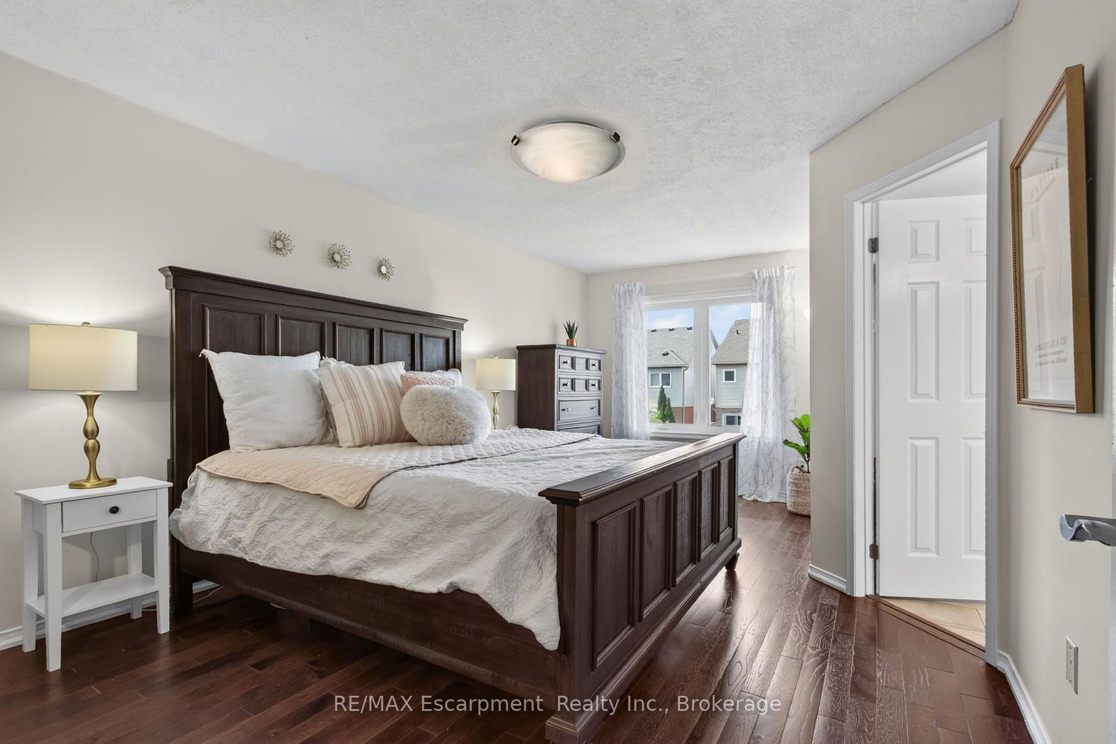 5143 Lampman Avenue • Burlington, ON photo 26