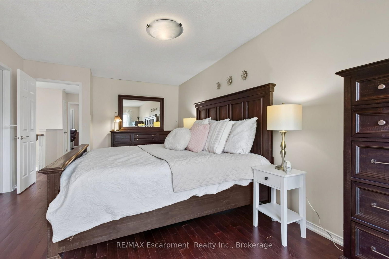 5143 Lampman Avenue • Burlington, ON photo 27