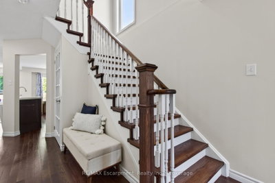 5143 Lampman Avenue • Burlington, ON photo 3