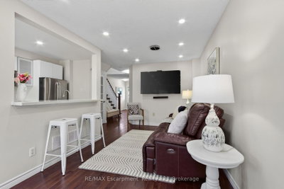 5143 Lampman Avenue • Burlington, ON photo 7