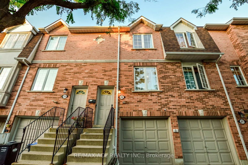 22 - 1525 South Parade Court