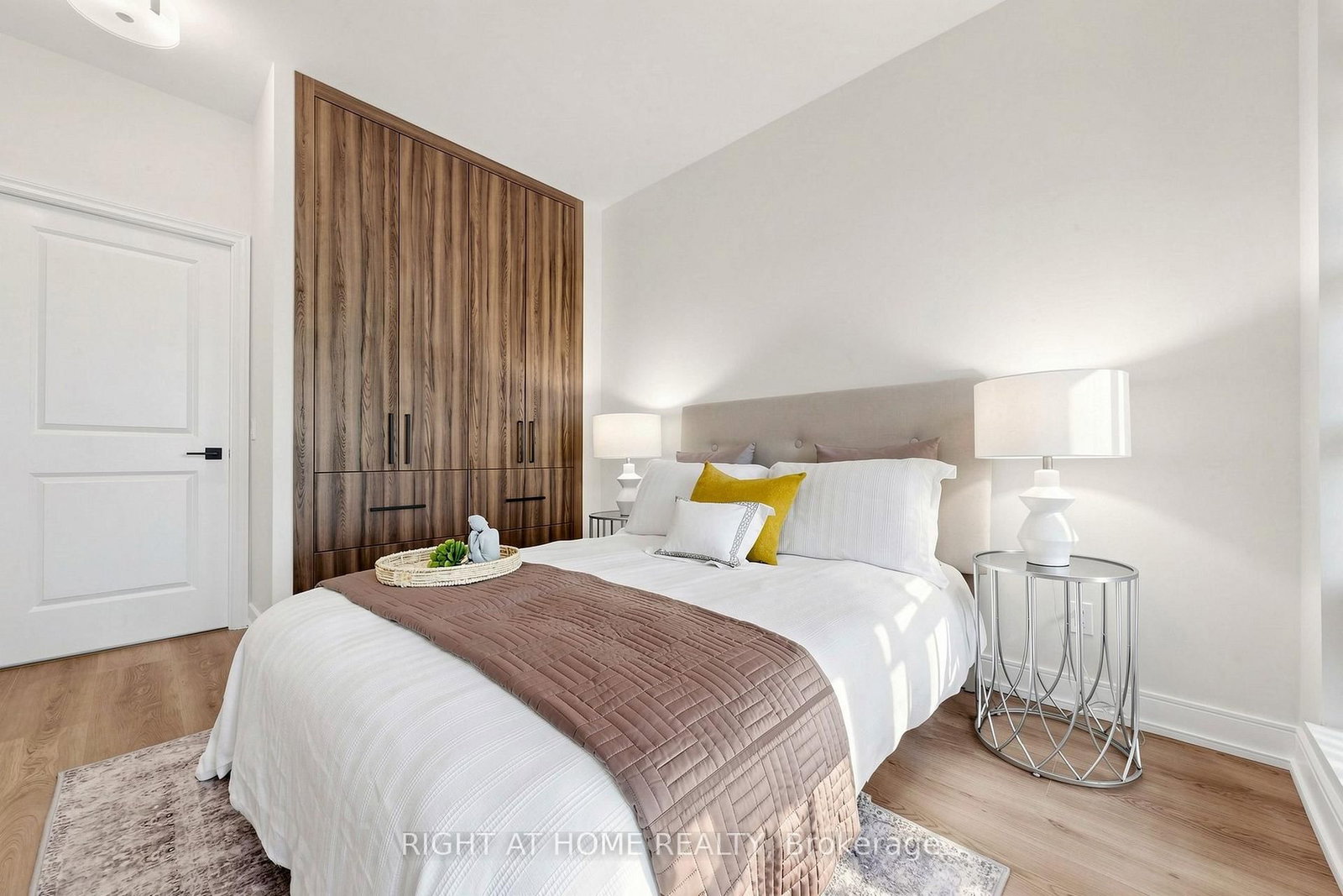 225 Sherway Gardens Road • #109 • Toronto, ON photo 18