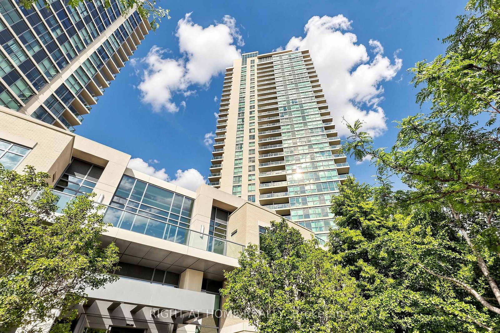225 Sherway Gardens Road • #109 • Toronto, ON photo 2