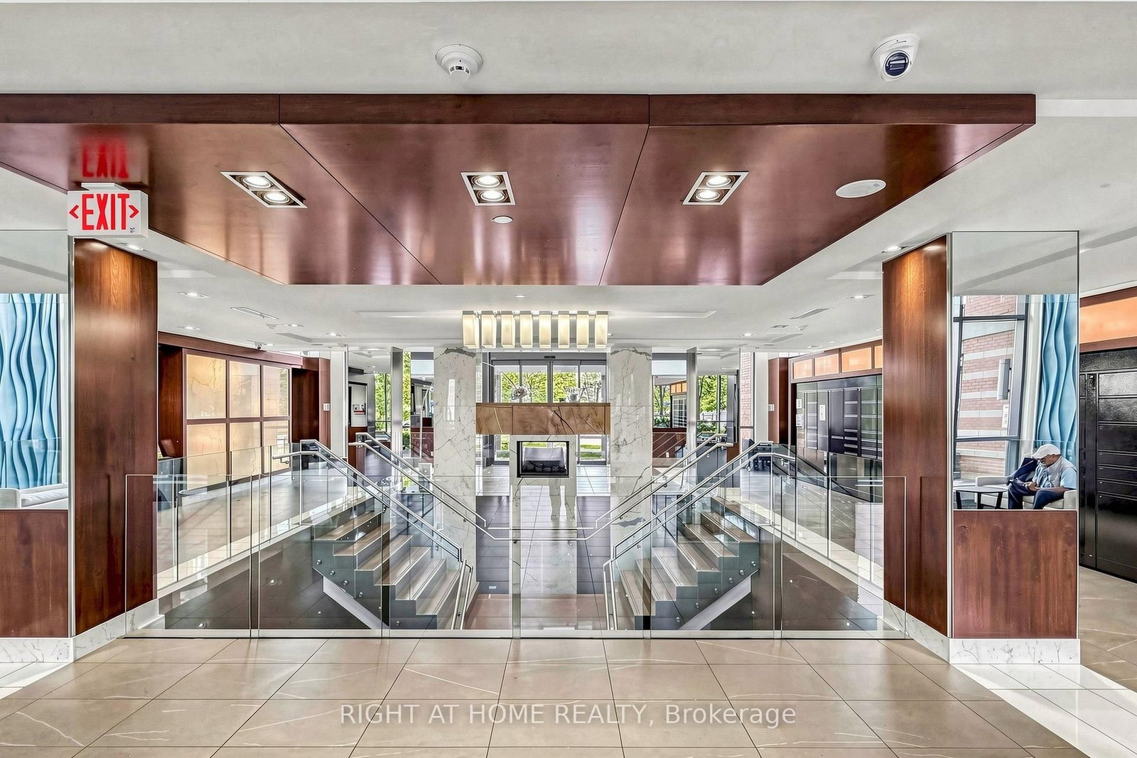 225 Sherway Gardens Road • #109 • Toronto, ON photo 4