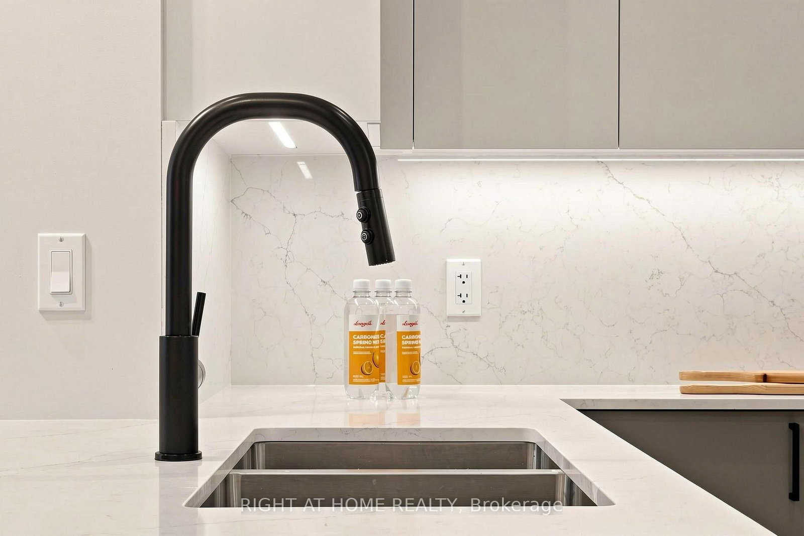 225 Sherway Gardens Road • #109 • Toronto, ON photo 8