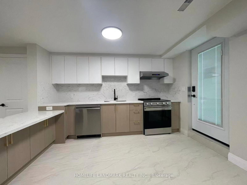 Unit 3 - 17 Rosemeade Avenue