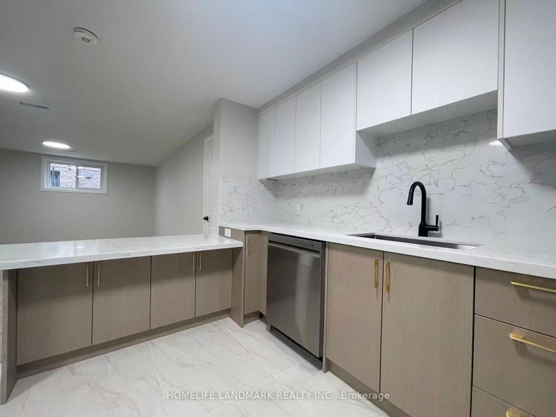 Unit 3 - 17 Rosemeade Avenue