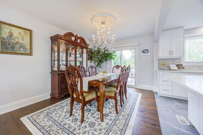 150 Avondale Boulevard • Brampton, ON photo 8