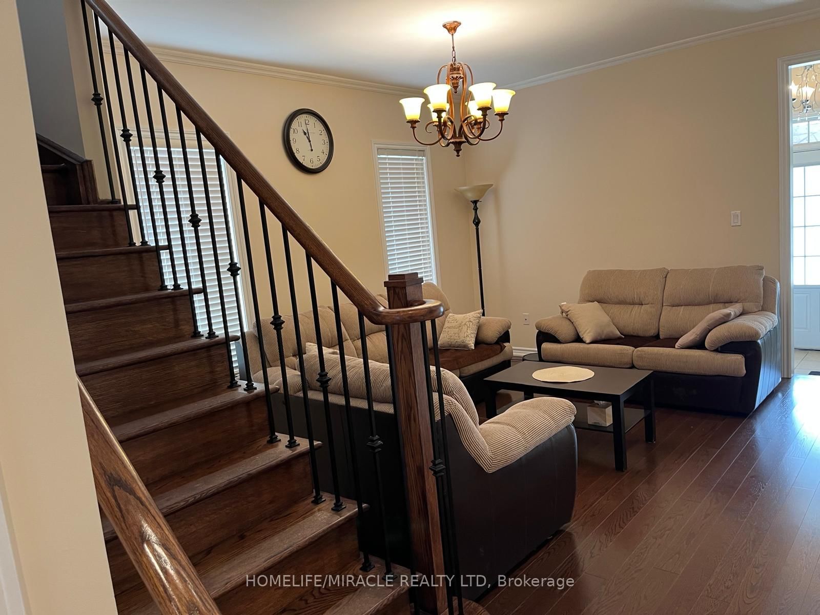 8 Sculptor Street • Brampton, ON photo 3