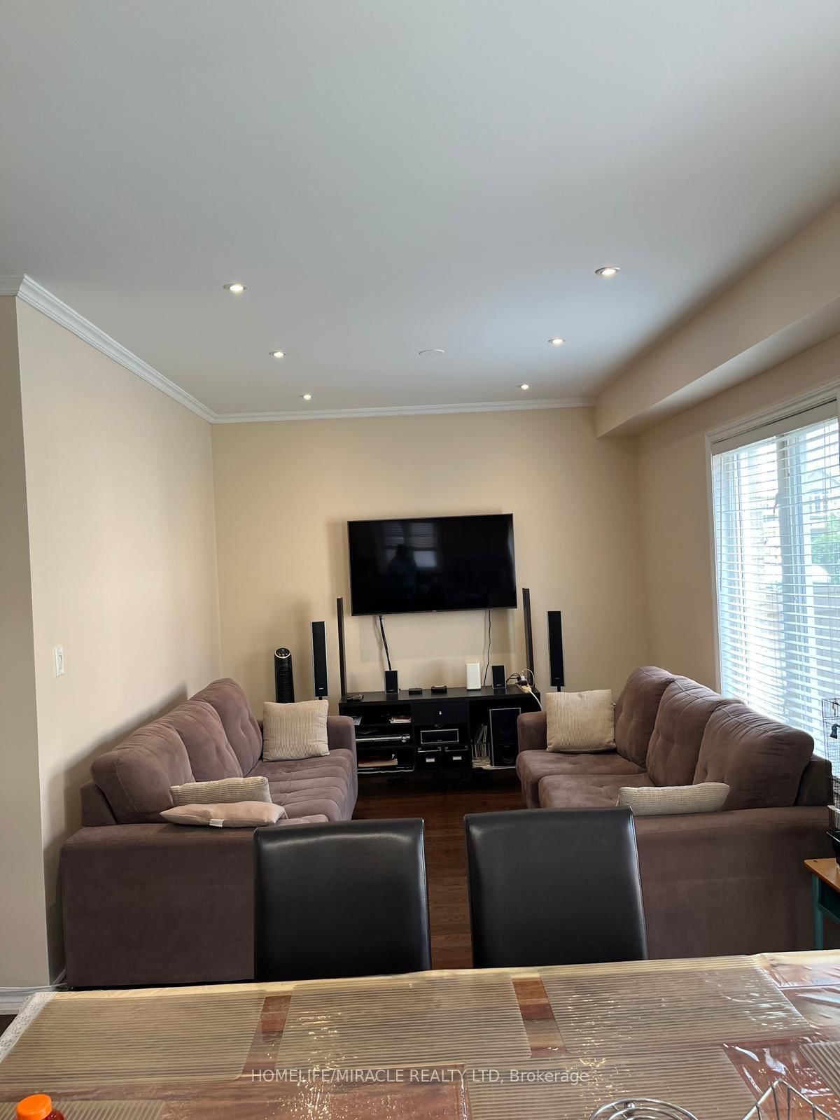 8 Sculptor Street • Brampton, ON photo 5