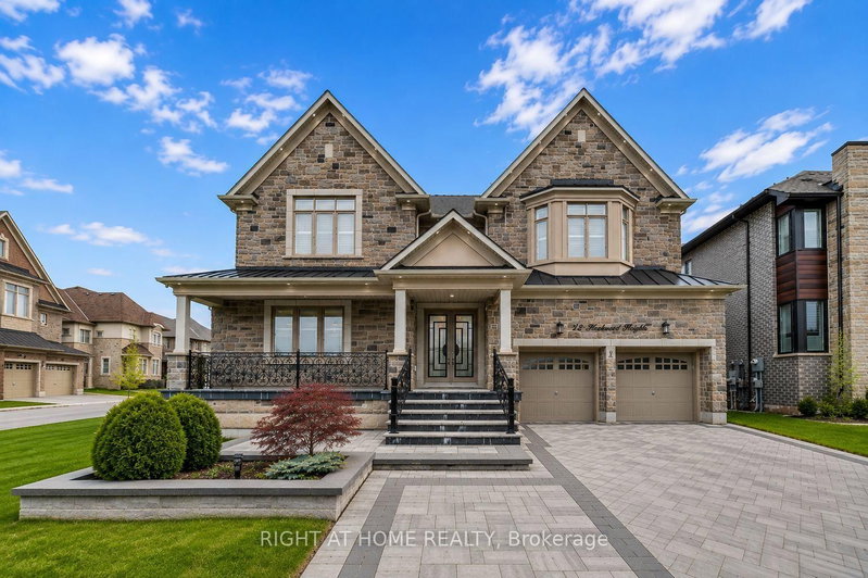 12 Hackwood Heights