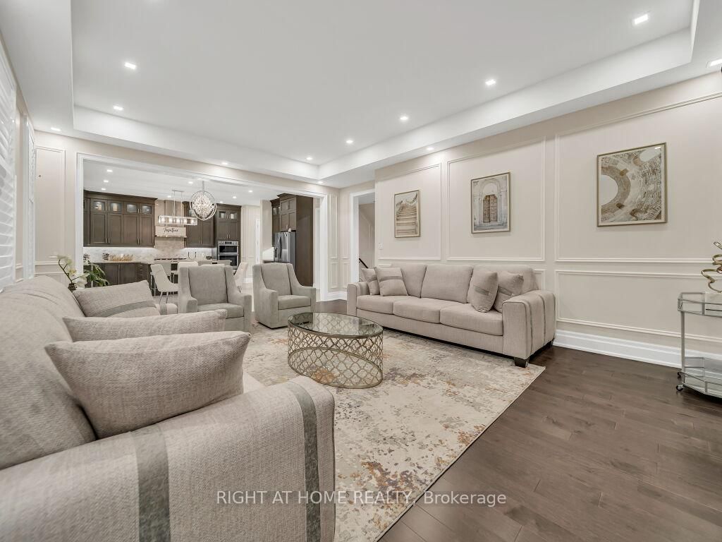 12 Hackwood Heights • Brampton, ON photo 14