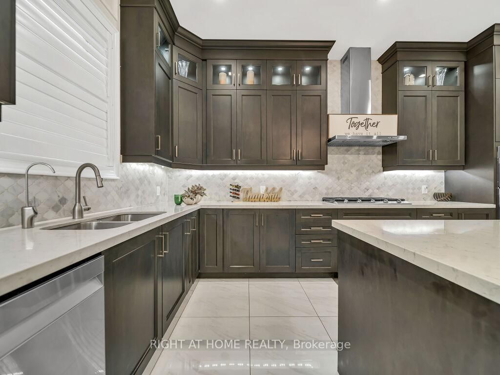 12 Hackwood Heights • Brampton, ON photo 16