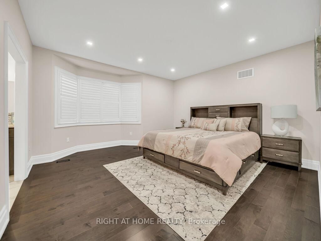 12 Hackwood Heights • Brampton, ON photo 32