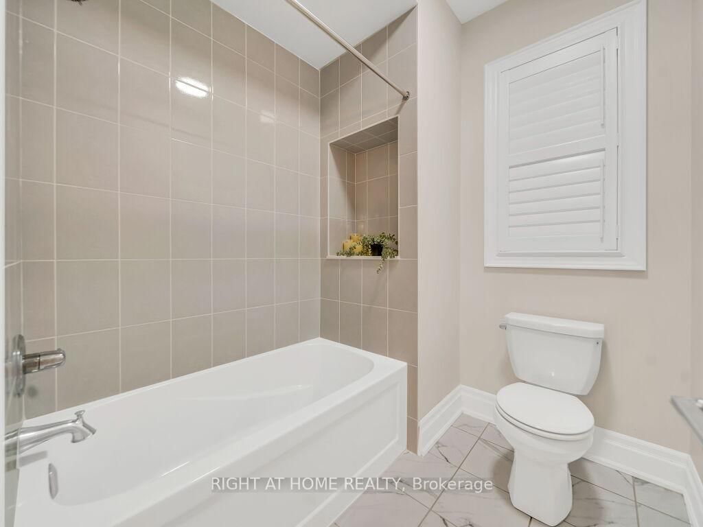 12 Hackwood Heights • Brampton, ON photo 40