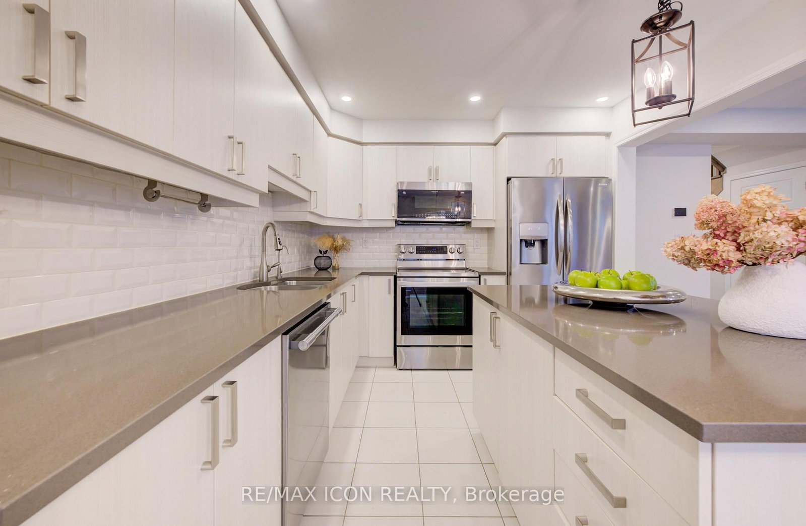302 Jean Landing • Milton, ON photo 14