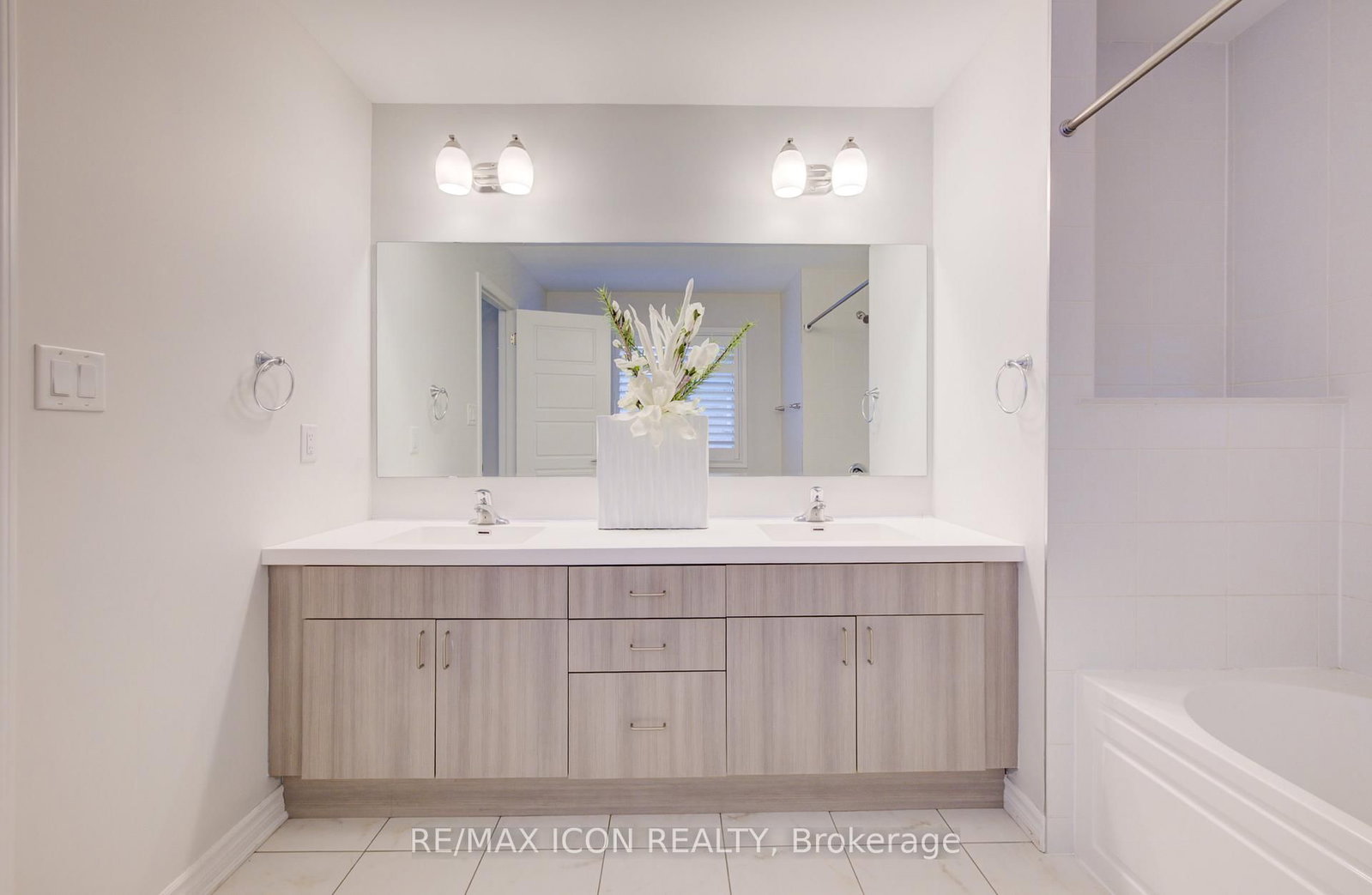 302 Jean Landing • Milton, ON photo 32