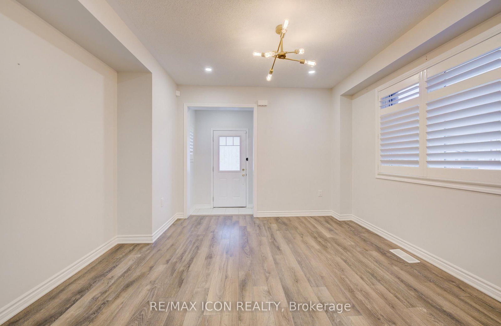 302 Jean Landing • Milton, ON photo 5