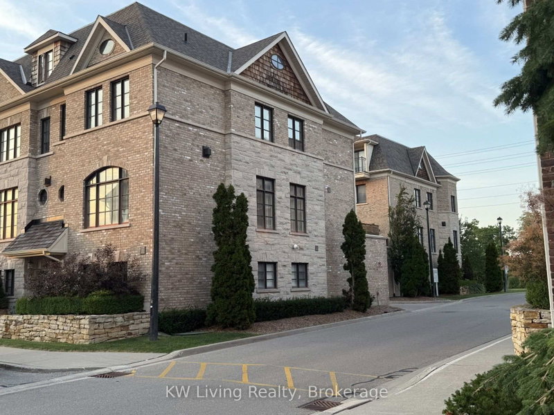 Lot 13 - 2005 Queensborough Gate