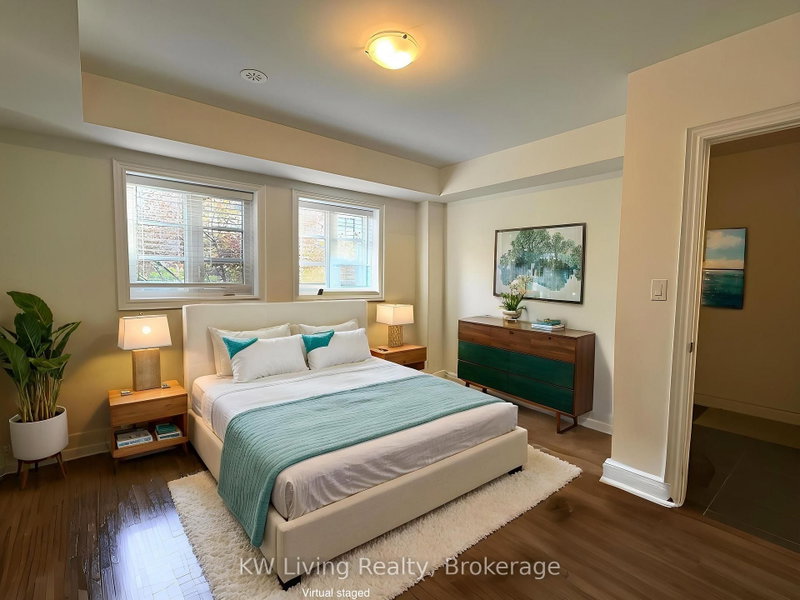 Lot 13 - 2005 Queensborough Gate