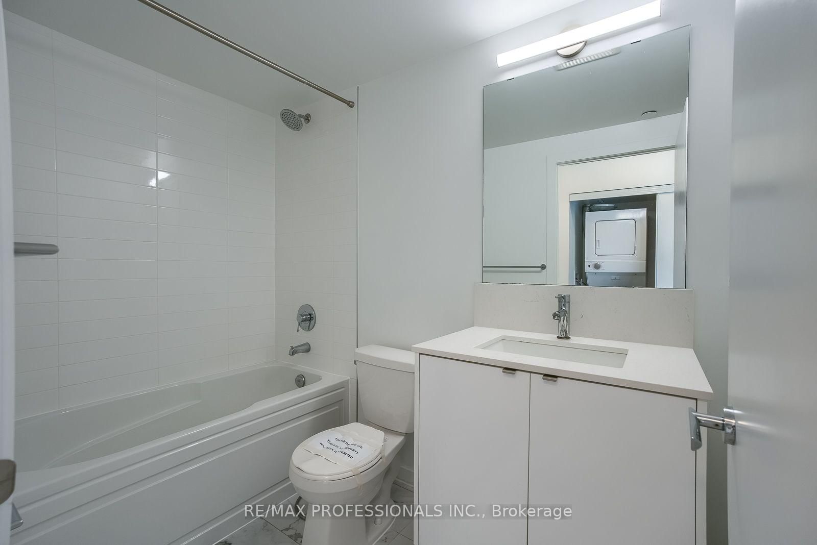 3200 Dakota Common • #B713 • Burlington, ON photo 13