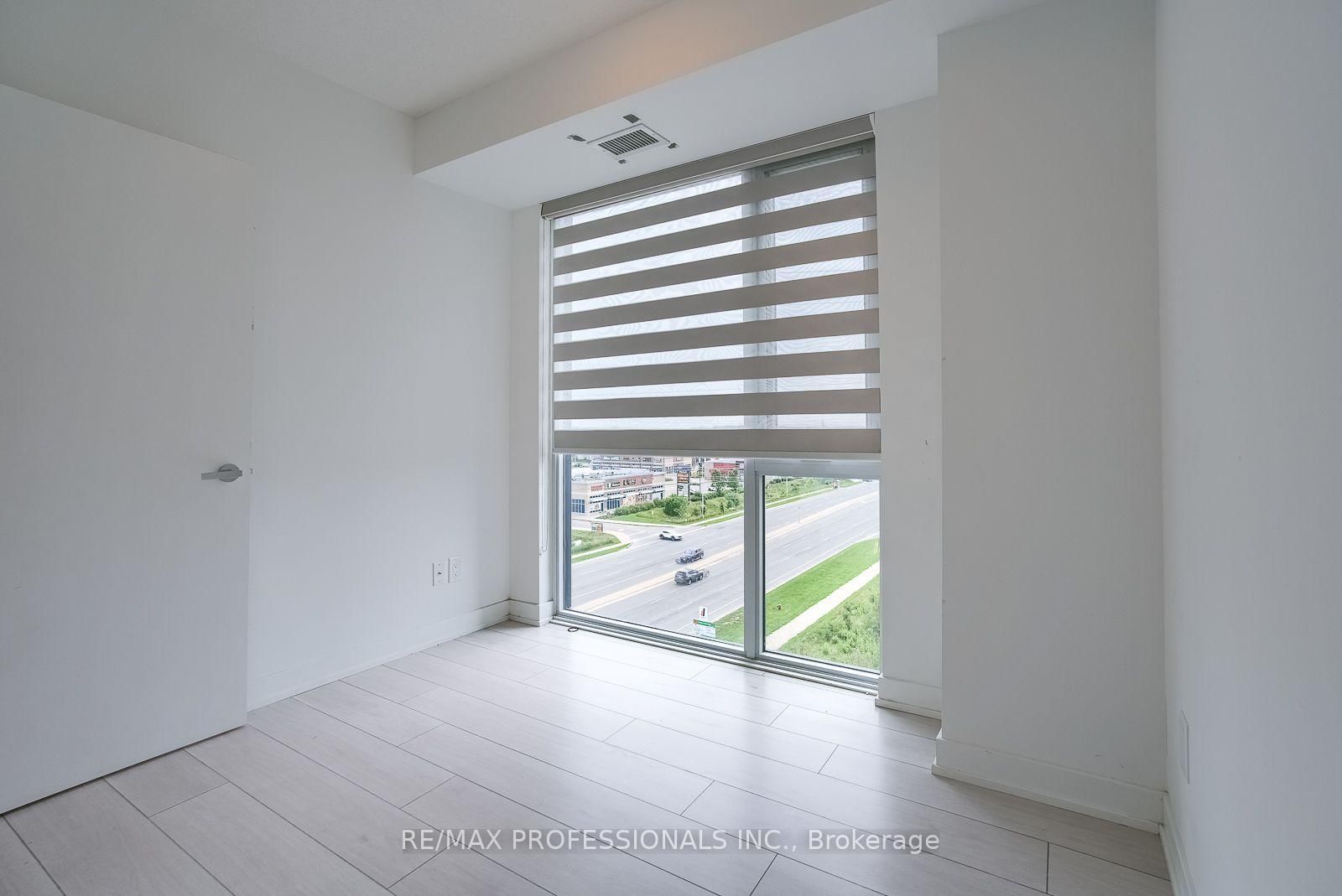 3200 Dakota Common • #B713 • Burlington, ON photo 17
