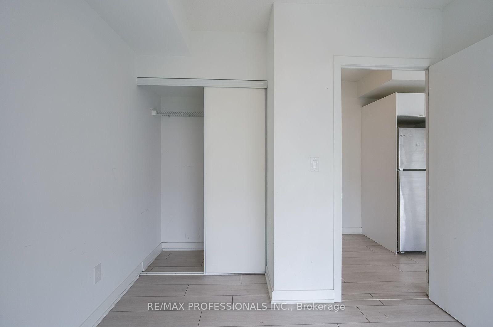 3200 Dakota Common • #B713 • Burlington, ON photo 18