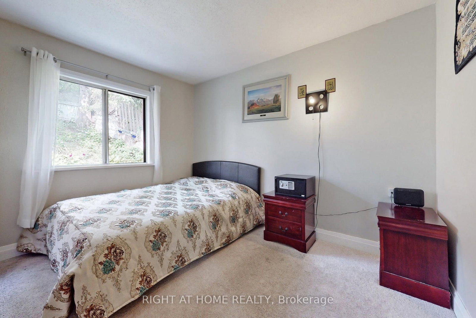 1 Edgebrook Drive • Toronto, ON photo 16