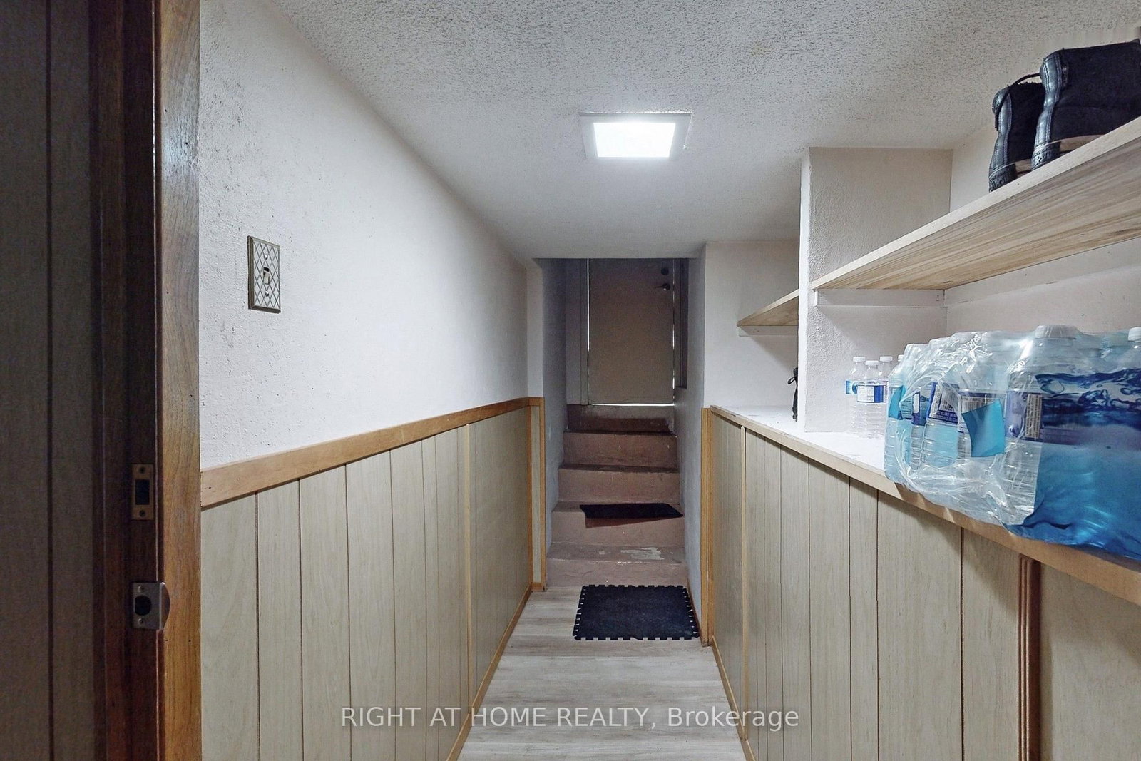 1 Edgebrook Drive • Toronto, ON photo 20