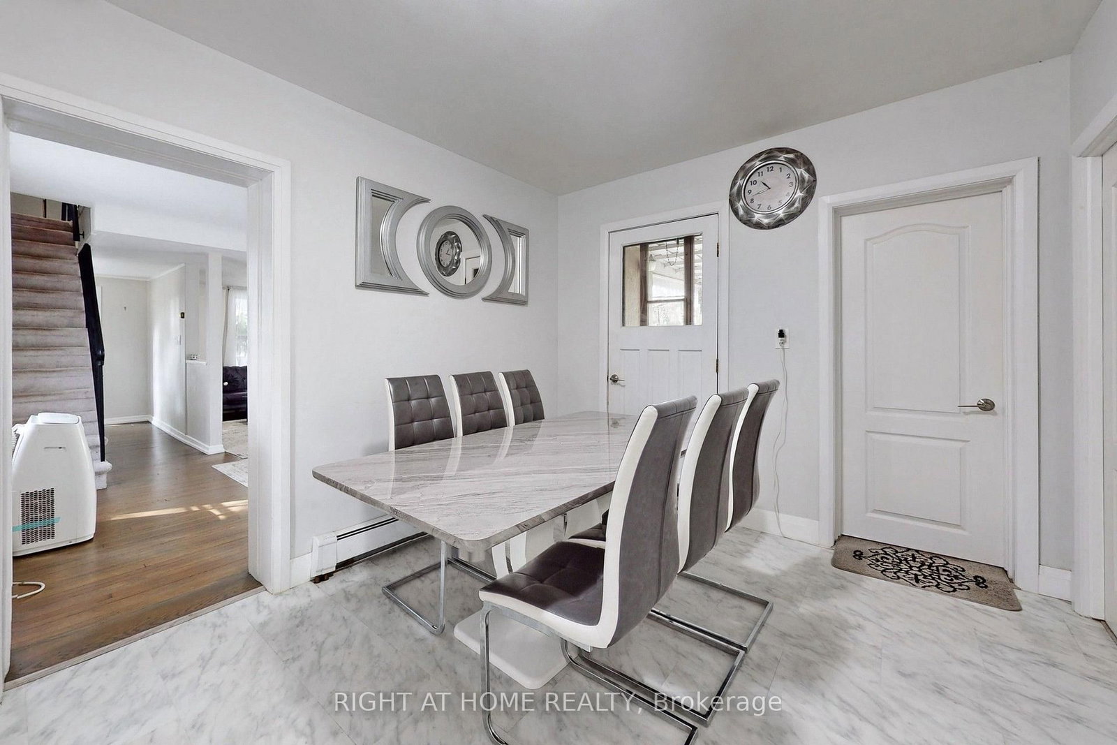 1 Edgebrook Drive • Toronto, ON photo 9
