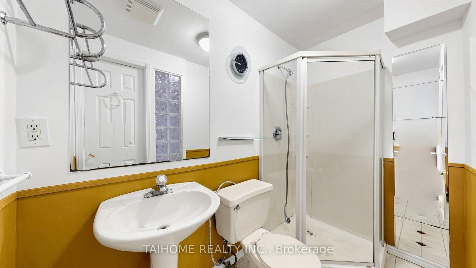 3573 Colonial Drive • Mississauga, ON photo 39