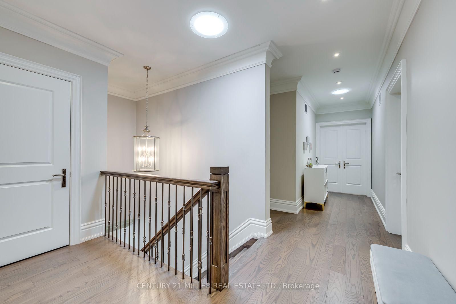 1399 WILLOWDOWN Road • Oakville, ON photo 23