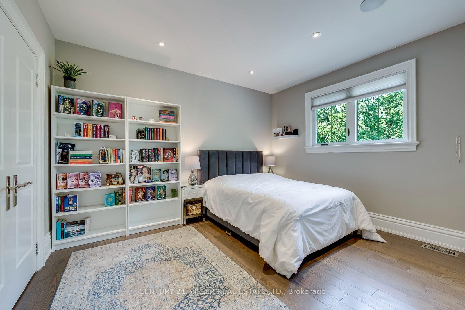 1399 WILLOWDOWN Road • Oakville, ON photo 30