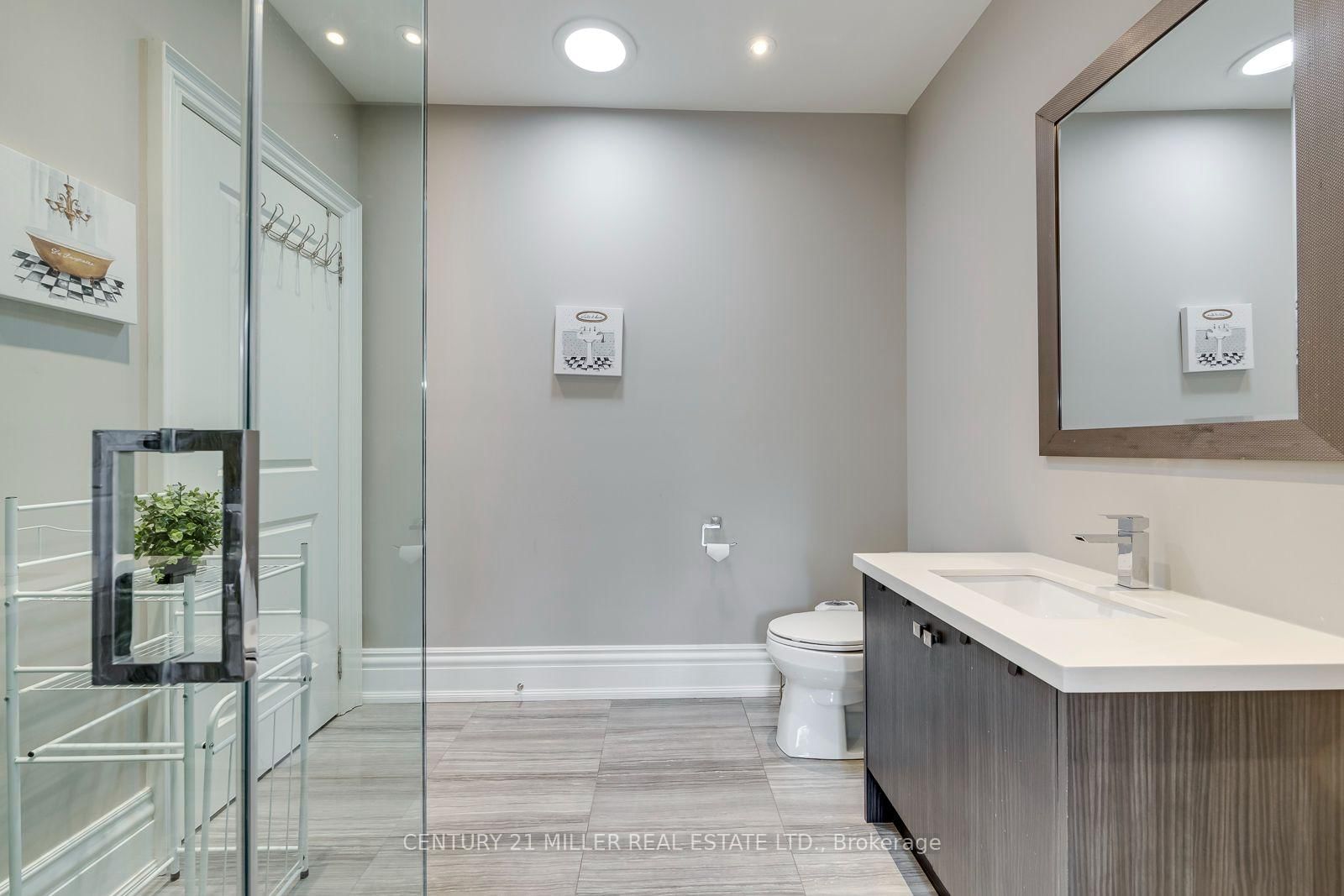 1399 WILLOWDOWN Road • Oakville, ON photo 34