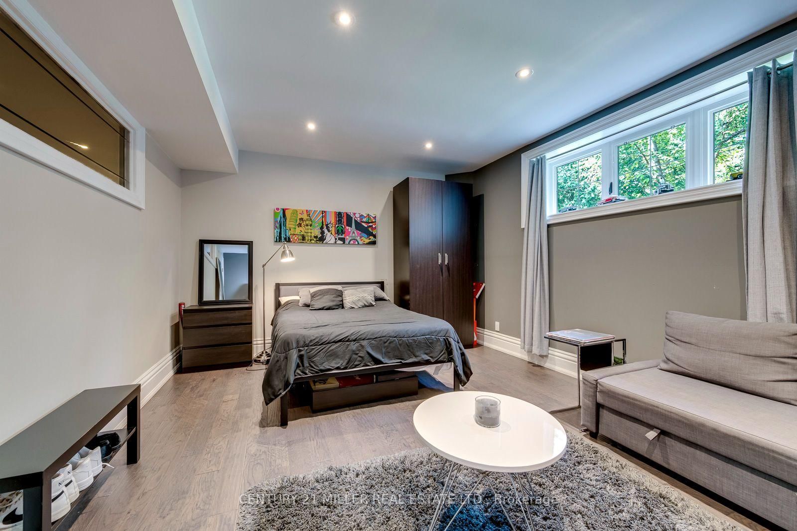 1399 WILLOWDOWN Road • Oakville, ON photo 40