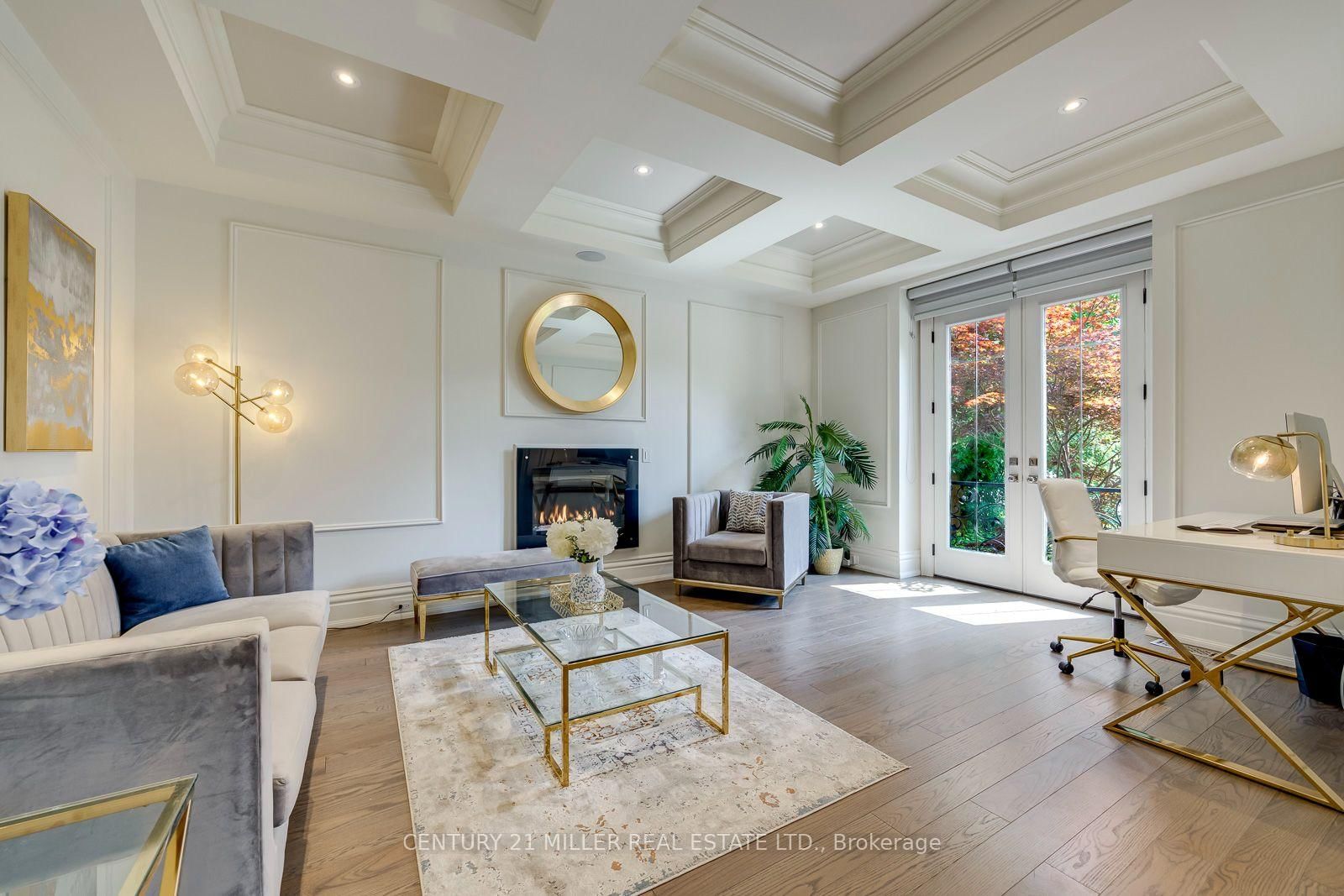 1399 WILLOWDOWN Road • Oakville, ON photo 5