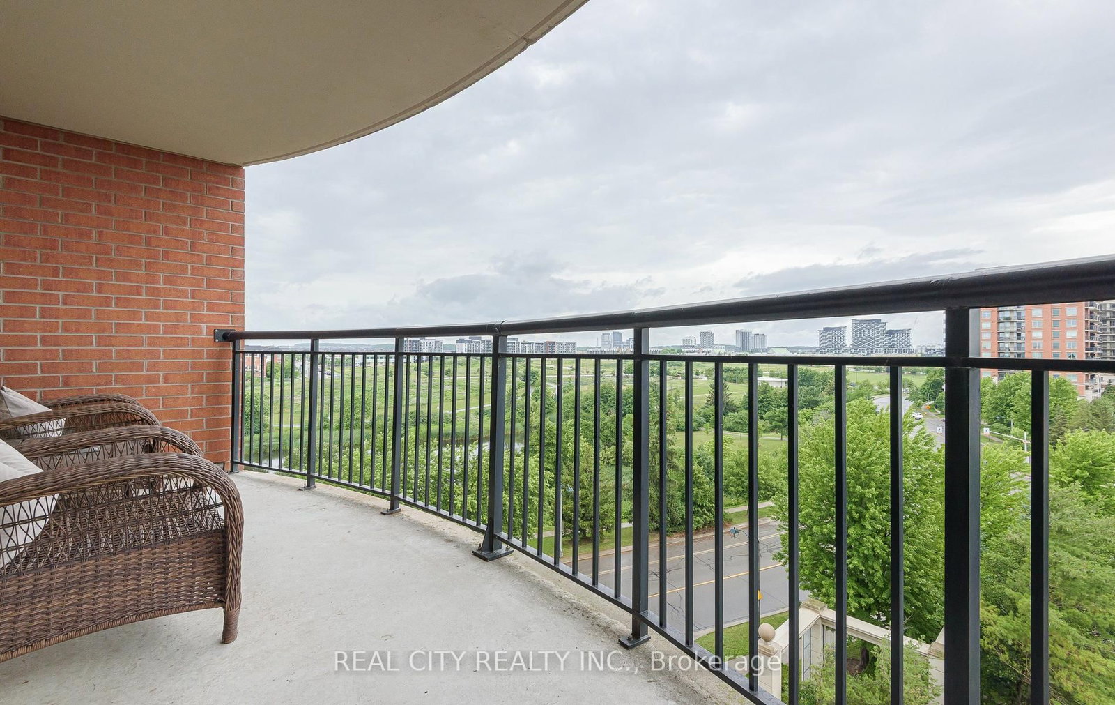 2325 Central Park Oakville,ON L6H 0E2 — Photo 14