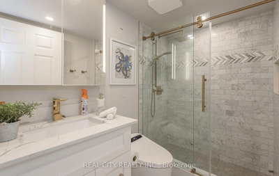 2325 Central Park Oakville,ON L6H 0E2 — Photo 21