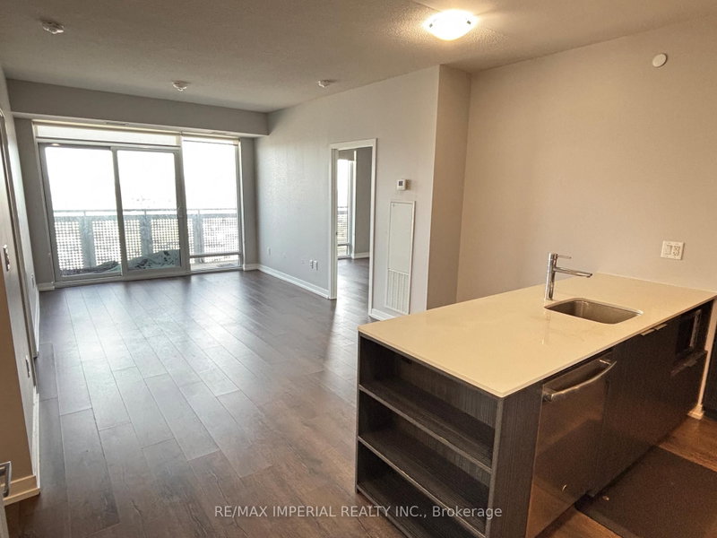 1212 - 2520 eglinton Avenue W