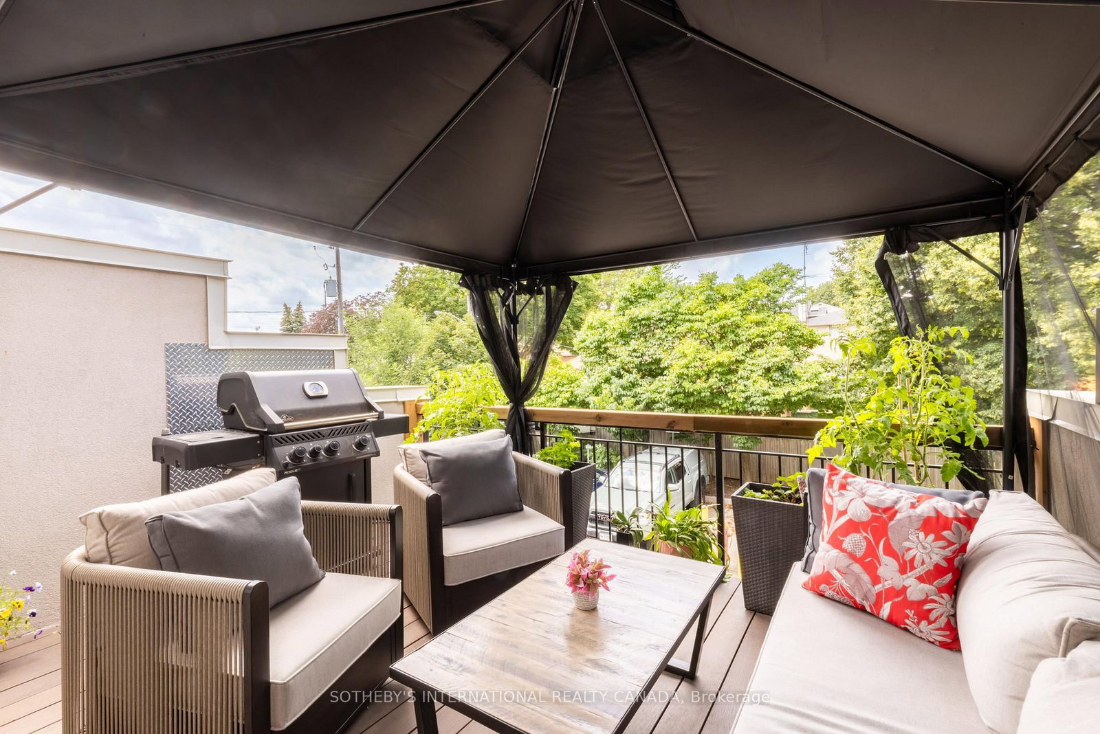960A The Queensway • Toronto, ON photo 19