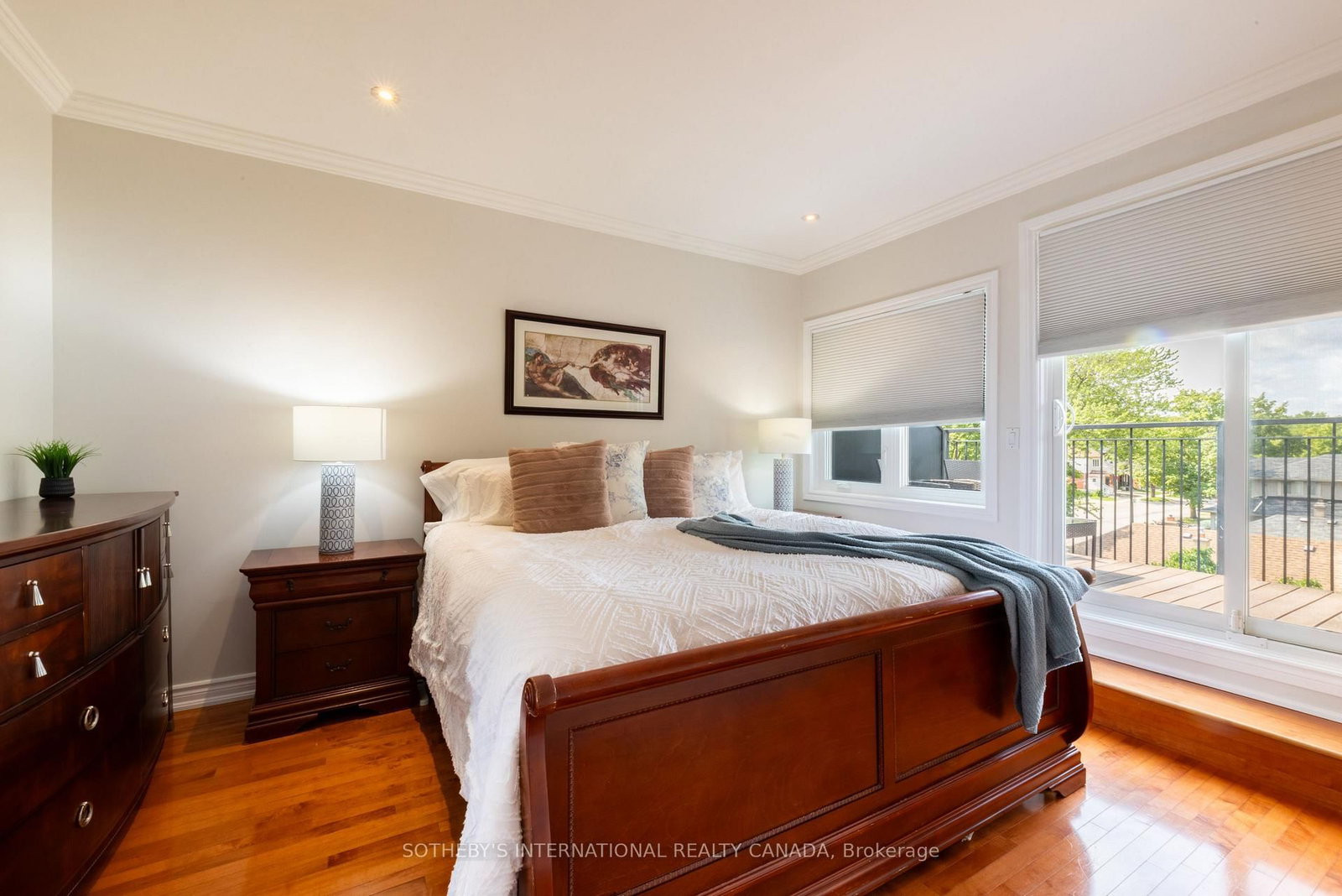 960A The Queensway • Toronto, ON photo 21